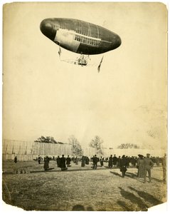 Dirigeable François, Exposition universelle
