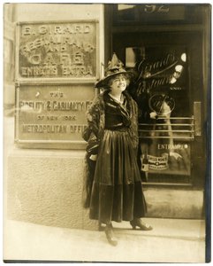 Madame Girard de NY, célèbre restaurant du centre-ville 92 William St, 1910 - Jessie Tarbox Beals
