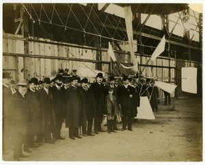 Exposition universelle de Saint-Louis, Président Francis à droite