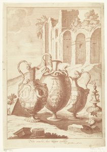 Quatre vases, le quatrième cassé