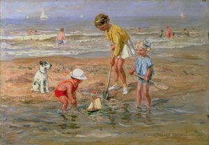 Enfants jouant au bord de la mer