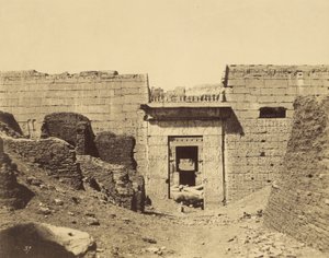 Médinet-Habou, palais de Ramsès Méïamoun, entrée de la seconde cour