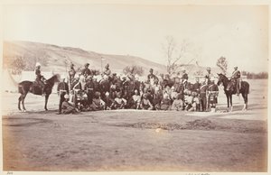 Adjoint général adjoint avec prévôt-maréchal et état-major, vers 1879 - John Burke