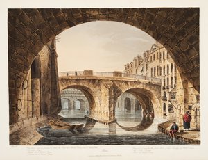 Vue prise sous la première arche du Pont de l