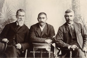 William Australia Graham, le roi Mahuta Tawhaio et Tahuna Heirangi, juin 1898 - John Hanna