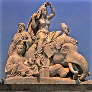 Asie, groupe sculptural du Mémorial Albert