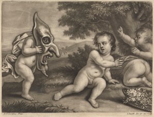 Enfants jouant avec un masque