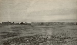 Fort, probablement Fort Mosselstein de la VOC à Band-e Charak près de Bandar-e Lengeh en Iran - John Thomson