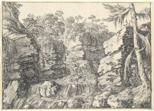 Une cascade entre des falaises rocheuses