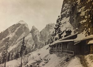 Album "Meine weltkriegs - Erinnerungen South-West Front (Carinthie, Italie, Tyrol du Sud) 31/03/1915-12/11/1918 - Josef Zohles Wien" : caserne militaire dans les Alpes