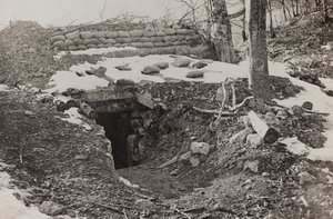 Album "Meine weltkriegs - Erinnerungen South-West Front (Carinthie, Italie, Tyrol du Sud) 31/03/1915-12/11/1918 - Josef Zohles Wien" : bunker militaire