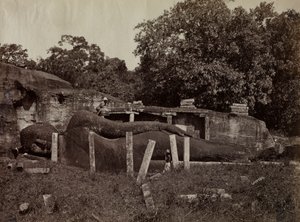 Le Paranirvana de Bouddha, Gal Vihara, Polonnaruva, Ceylan - Joseph Lawton