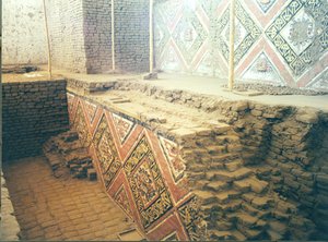 Intérieur de la pyramide, peut-être un complexe de temples, construit par le peuple Moche, vers 200-500 après J.-C. (photo) (pour plus de détails, voir 138729) - Katie Attenborough