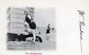 Femmes en maillots de bain, vers début 1900 (carte postale)