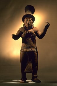 Artefact, Cancuen, Guatemala, Arthur Demarest, Tomas Barrientos, Maya, palais, Classi..., 2004 (photo) - Kenneth Garrett