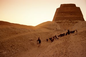 Pyramide de Meidoum, Ancien Empire égyptien; Bergers; Égypte