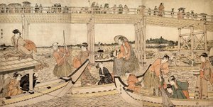 Bateaux de pêche avec filets sous le pont de Ryogoku