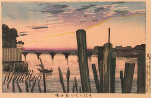 Pieux de brise-lames et pont de Ryogoku
