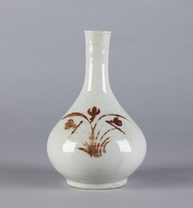 Bouteille avec motif floral, dynastie Yi