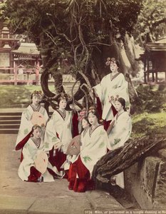 Miko, ou Danse dans un temple à Nara, c.1890