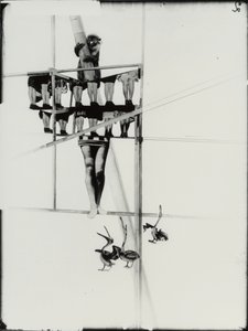 Structure du monde, vers 1925