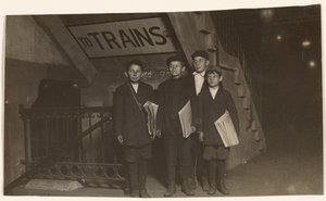 [Quatre Newsies à l