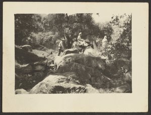 [Figures traversant un paysage] - Louis Fleckenstein
