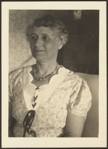[Portrait de femme]