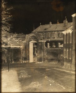 Entrée de la manufacture de Sèvres, vers 1852
