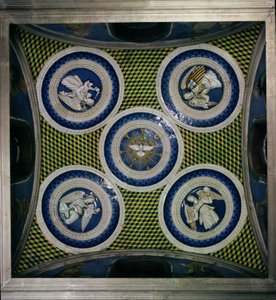 Vue du plafond avec des médaillons représentant le Saint-Esprit et les Quatre Vertus Cardinales, années 1460