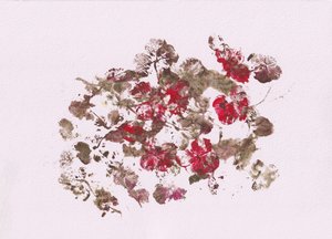 Impressions florales aux accents terreux - Maira Ribena