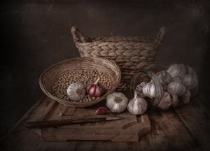 Nature morte rustique aux tons sombres et à l