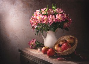 Fleurs roses et pommes