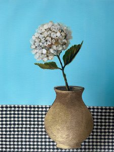 Vase doré à motifs floraux blancs - Marina Kozyr