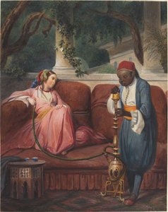 Femme orientale avec une pipe à eau