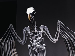 The Nerve Rack, 2019 (acétal, acrylique, aluminium, laiton, circuit électrique, peinture, PVC, résine, servomoteurs, acier)