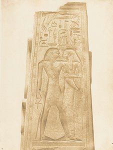 Pilier du Sanctuaire de granit du Palais de Karnac Bas-relief représentant le Pharaon