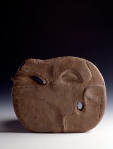 Art précolombien, civilisation maya, période classique : hache zoomorphe en pierre sculptée représentant une tête de cerf - Mayan Mayan