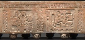 Cylindre tripode, sculpté : Seigneur en trône avec texte glyphique, 650-900 après J.-C.