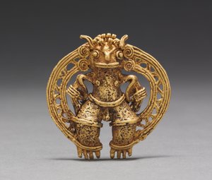 Pendentif figure, c. 1000-1550 (or coulé)