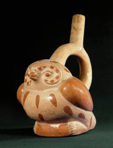 Art précolombien, culture mochica : vase en terre cuite en forme de hibou