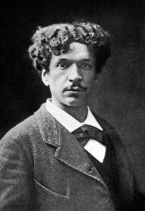 Charles Cros (1842-1888) il a découvert la technique de la photographie en couleur en 1869 et inventé le principe du phonographe gramophone en 1876 photo par Nadar c. 1871