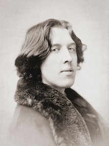 Oscar Wilde, début des années 1880 (photo n/b)