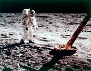 Buzz Aldrin près du pied du module lunaire sur la Lune, mission Apollo 11, juillet 1969 - Neil Armstrong
