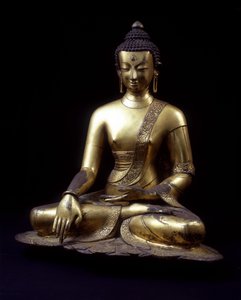 Statue de Bouddha. Népal, 15e siècle. 60 cm.