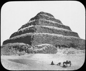 Pyramide à degrés du roi Djoser, Saqqarah, Égypte, vers 1890