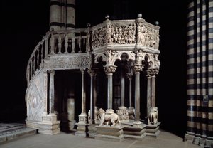 Art gothique : chaire en marbre - Nicola Pisano