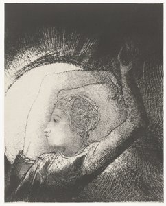 Une femme revêtue du Soleil