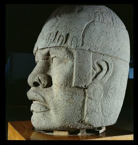 Tête colossale 4 de San Lorenzo, Veracruz, Mexique, préclassique (basalte)