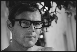 Adam West (Batman) chez lui